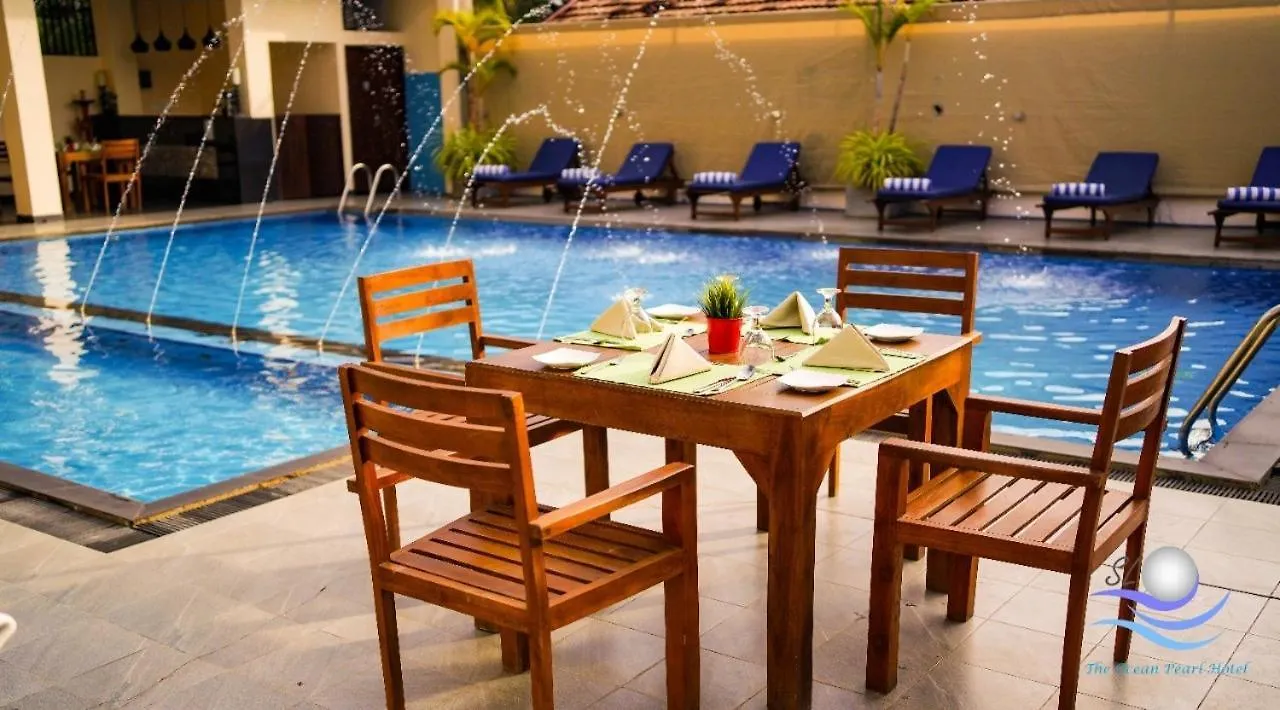 The Ocean Pearl Hotel Negombo