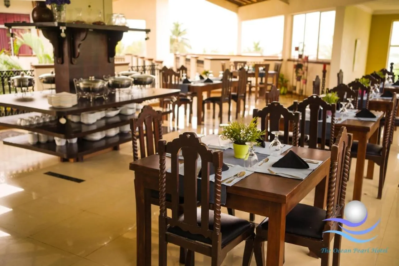 The Ocean Pearl Hotel Negombo