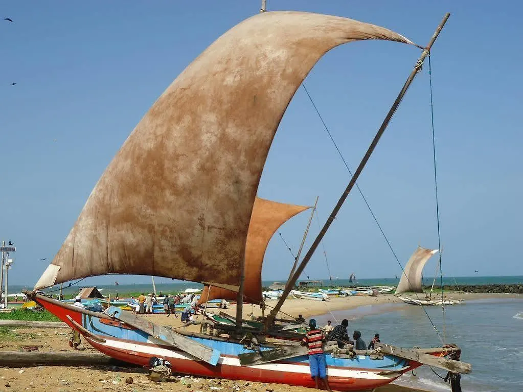 The Ocean Pearl Hotel Negombo