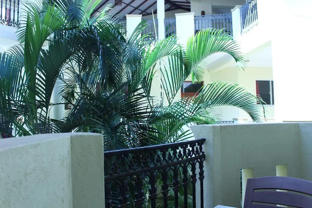 The Ocean Pearl Hotel Negombo