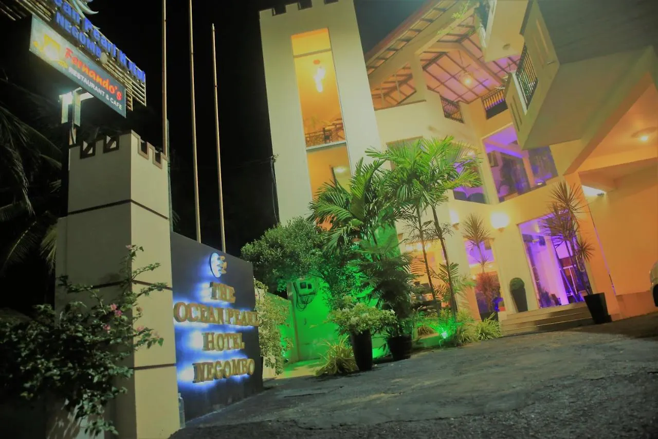 The Ocean Pearl Hotel Negombo 3*,